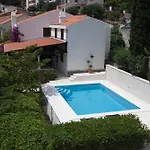 Skalinada Villa *
