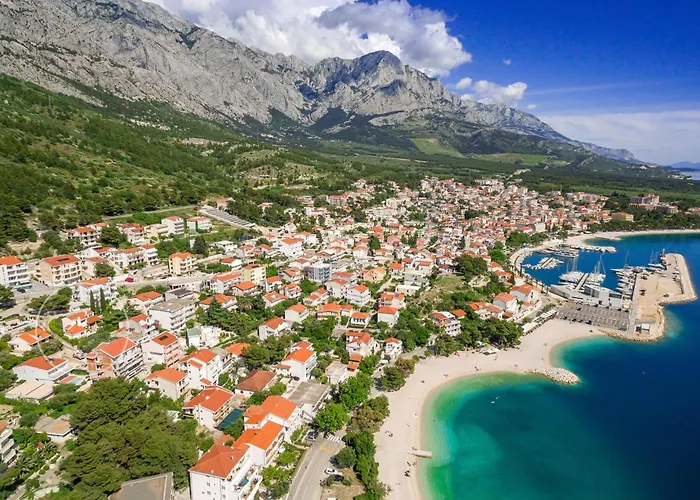 Skalinada, 8 Persons, Private Pool, * Baška Voda