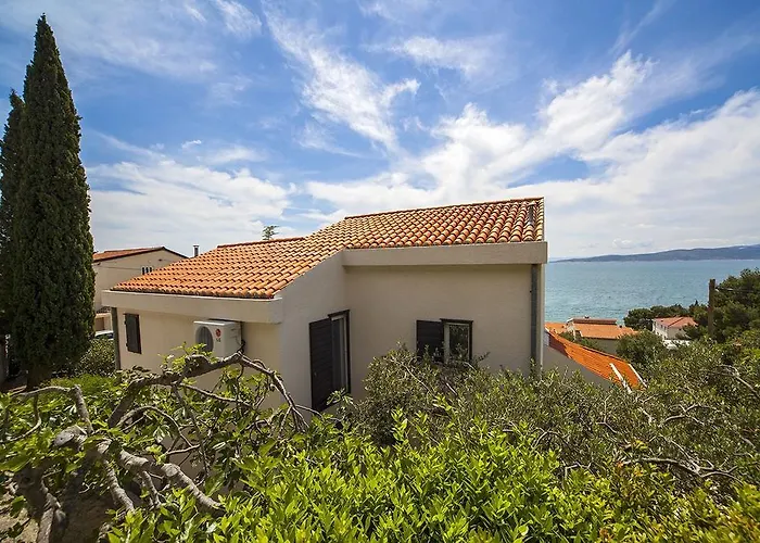 Skalinada, 8 Persons, Private Pool, Baška Voda